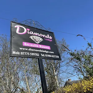 Affittacamere Diamonds Near Hospital